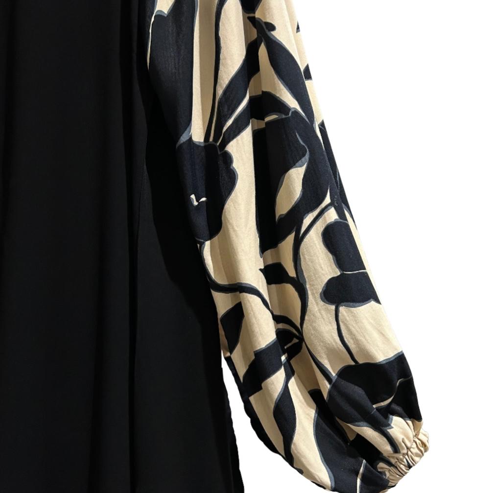 Oceanline Casualwear Beige floral zip abaya