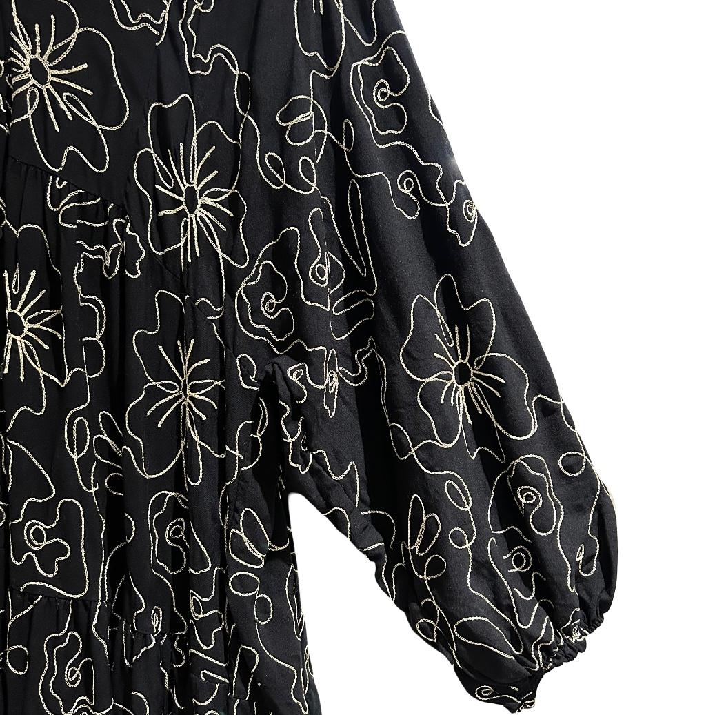 Black & Gold Flower pattern Maxi Dress